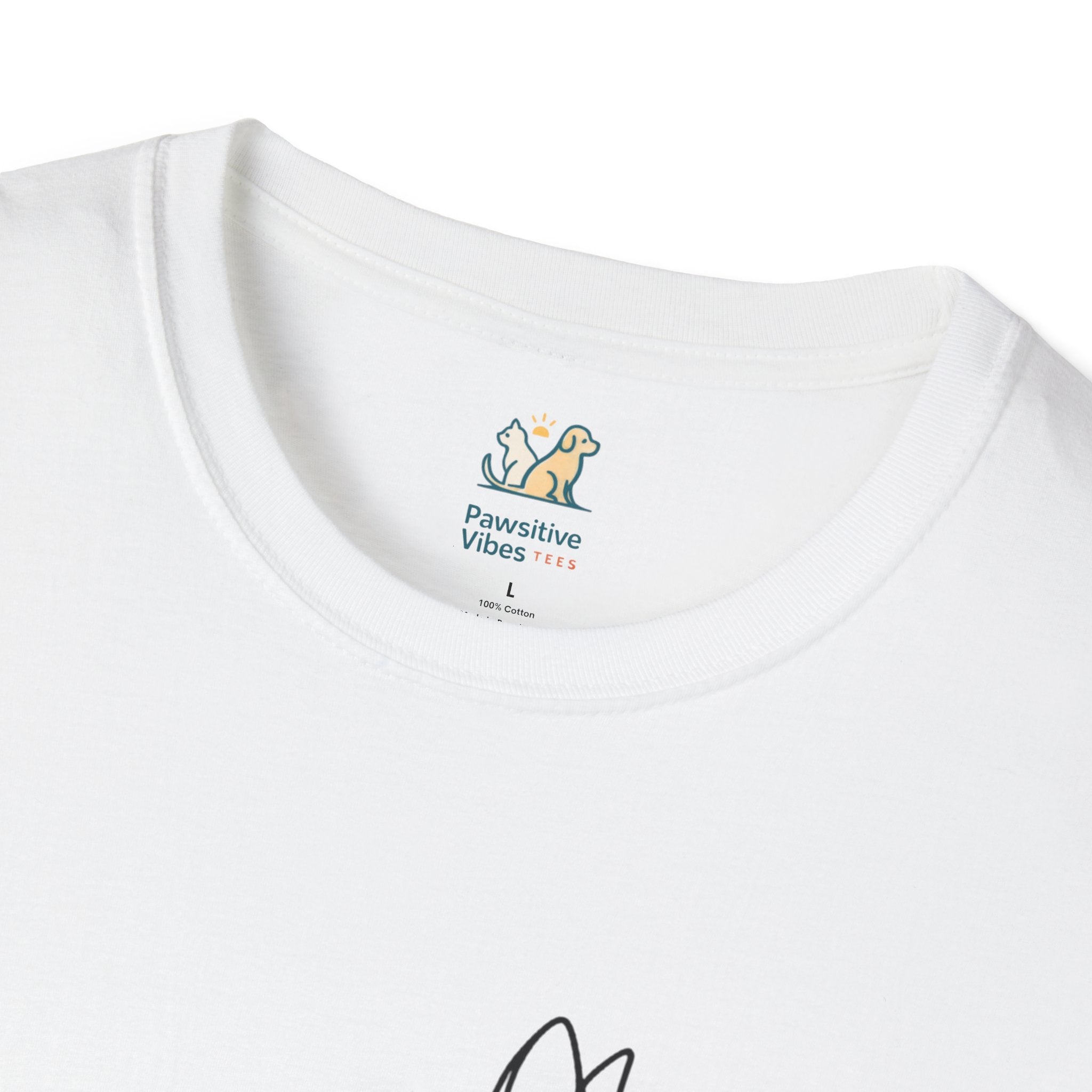 Sitting Cat Line Art T-Shirt